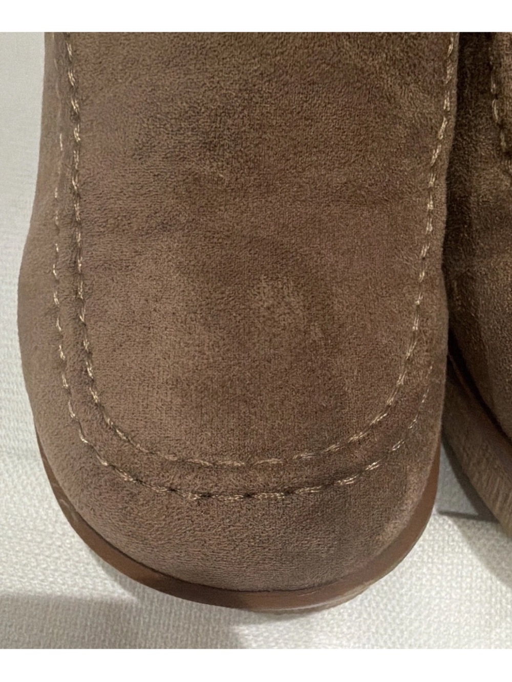 Pierre Dumas Brown Faux Suede 3’ Platform Mules - Women's Slip-On Clogs Size 8 - Picture 4 of 6